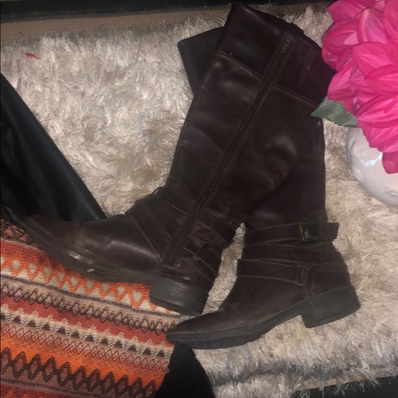 Bundle mini skirt,jacket, shirt and 6 boots - Picture 3 of 5